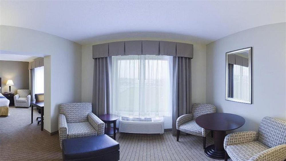 Holiday Inn Express & Suites Malone By Ihg Eksteriør bilde