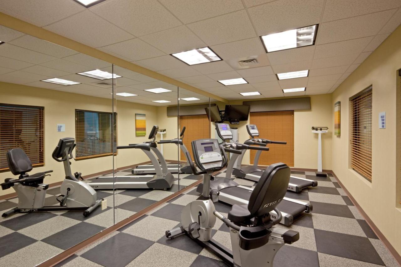 Holiday Inn Express & Suites Malone By Ihg Eksteriør bilde